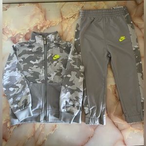 Nike 24 month baby in the color gray/green army piece jogger set.
